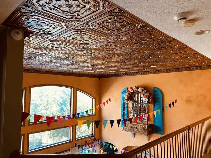 Elizabethan Shield – Faux Tin Ceiling Tile – DCT 04